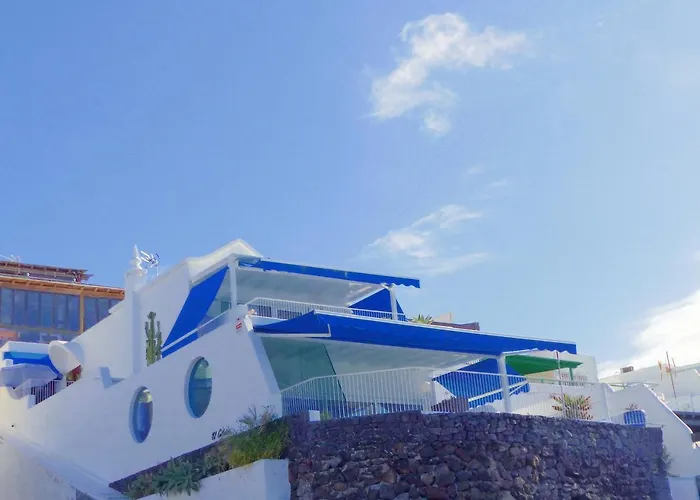 Sea Front Caleton Estudio Апартаменты *