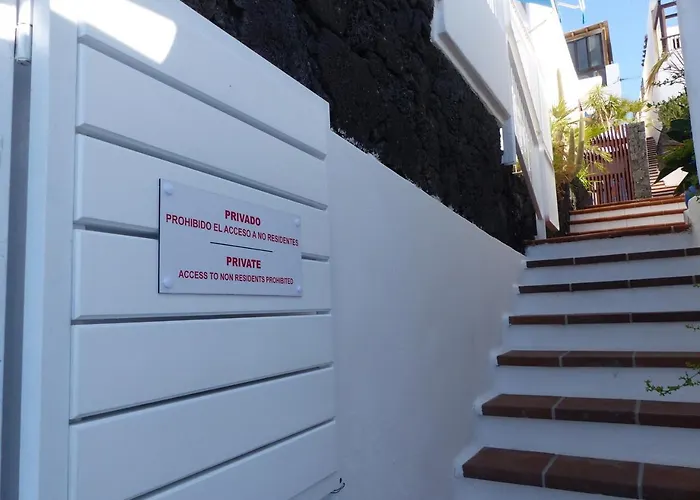 Sea Front Caleton Estudio Апартаменты