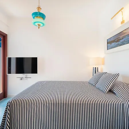 Sea Front Caleton Estudio شقة